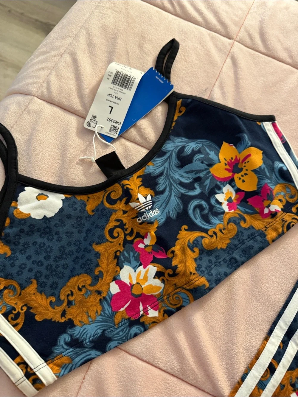adidas Women Navy Floral & Gold Two-Piece BraL&ShortsM